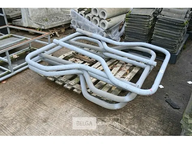 5x metalen beschermingsbeugels 150cm - afbeelding 2 van  2