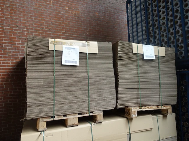 5x pallet divers karton + rest - afbeelding 2 van  9