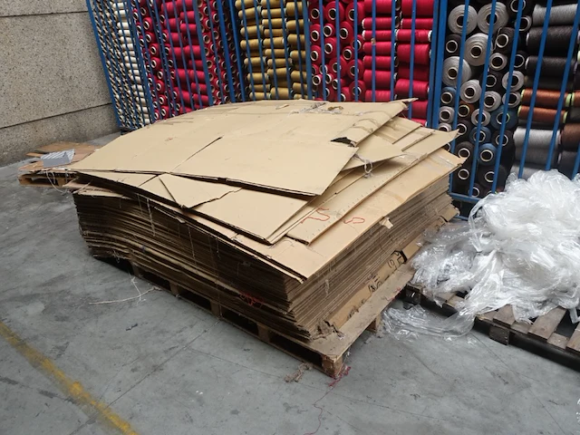 5x pallet divers karton + rest - afbeelding 8 van  9
