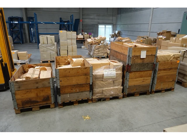 5x pallet diverse couffrets verpakkingen - afbeelding 1 van  12