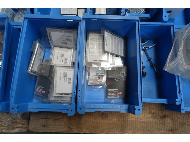 5x pallet diverse fiets onderdelen - afbeelding 15 van  28