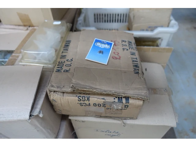 5x pallet diverse goederen - afbeelding 11 van  20