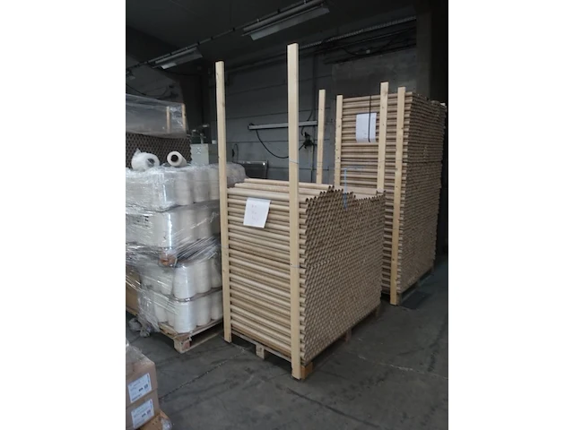 5x pallet diverse karton buizen - afbeelding 12 van  13
