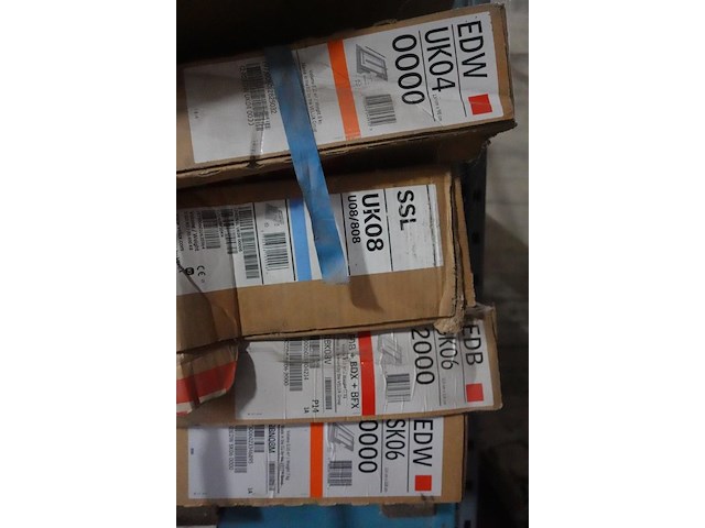 5x pallet diverse onderdelen velux - afbeelding 3 van  16