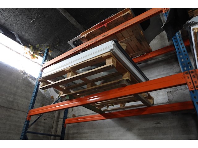 5x pallet diverse onderdelen velux - afbeelding 11 van  16