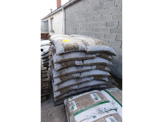 5x pallet parelgrind keien - afbeelding 1 van  15