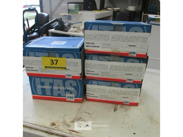 5x schuurpapier 330gr 180 korrel - afbeelding 1 van  3