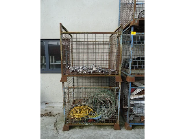 5x stapelbare metalen draadmand + inhoud - afbeelding 2 van  8