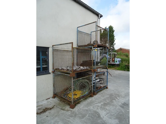 5x stapelbare metalen draadmand + inhoud - afbeelding 8 van  8