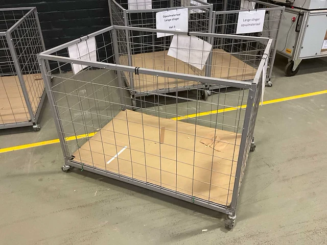 5x verrijdbare metalen kooi - afbeelding 1 van  5