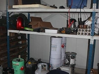 6 afrasteringen met 6 voeten, onderdelen kleine stelling, 3 dekzeilen, 4-delige alu hangstelling, 8 rollen isolatie knauf, 4 gedeeltelijke paletten dakpannen, 16 euro paletten, lichte palletstelling met 3 kopsteunen en 12 dwarsbalken - afbeelding 13 van  25
