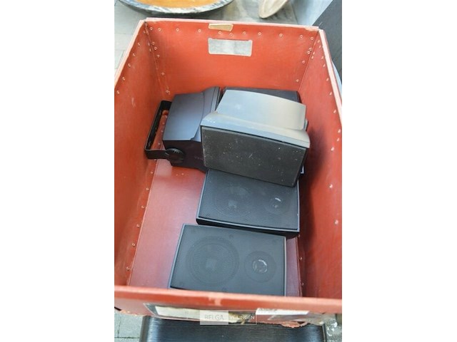 6 audac wx302/b 2-way indoor speakers - afbeelding 1 van  5