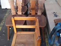 6 cafe stoelen en 2 hoek stoeltjes - afbeelding 2 van  2