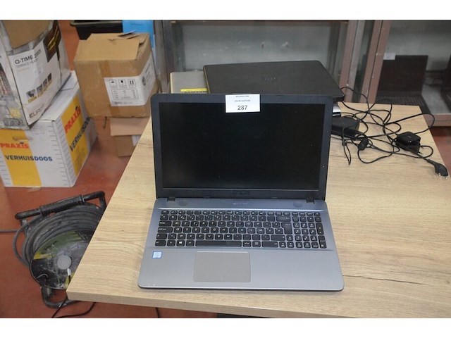 6 defecte laptops allen zonder lader (b398) - afbeelding 6 van  18