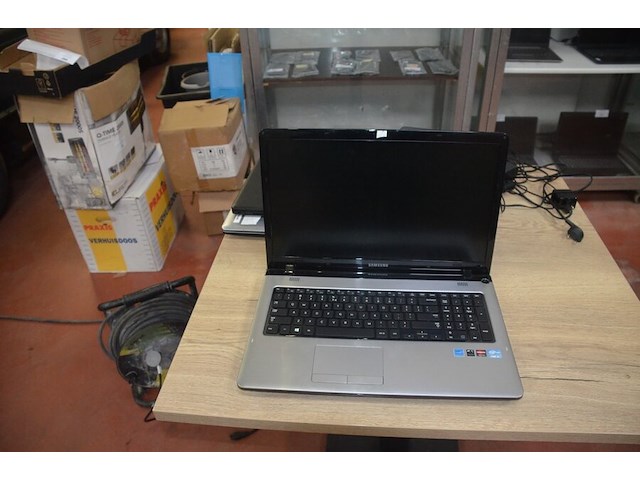 6 defecte laptops allen zonder lader (b398) - afbeelding 10 van  18