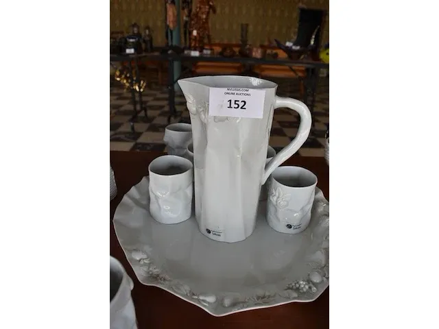 6-delig wit porselein waterservies bestaande uit karaf met 6 tassen en onderzetbord - afbeelding 5 van  7