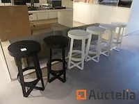 6 design stalen krukken - afbeelding 2 van  4