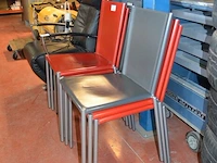 6 design stoelen effezeta (4 rood, 2 grijs) - afbeelding 2 van  6