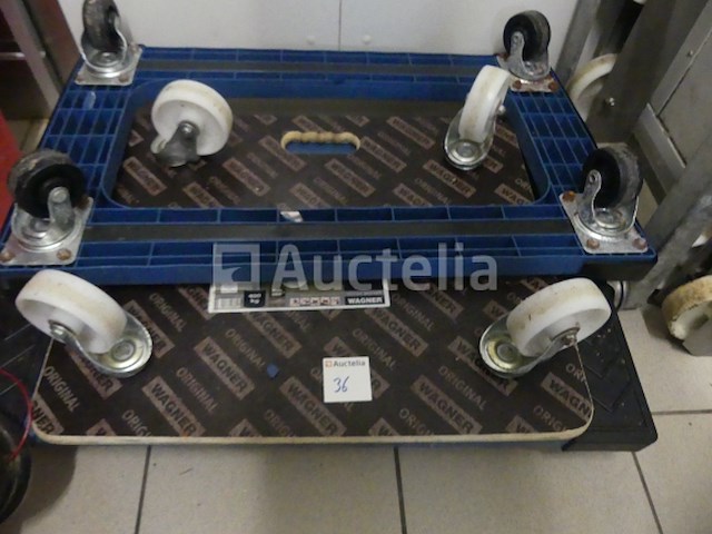 6 dienbladen op diverse wielen - afbeelding 4 van  5