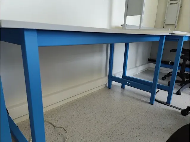 6 div formica schrijftafels - afbeelding 4 van  8