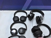 6 div headphones wo jbl, zonder kabel, werking niet gekend - afbeelding 2 van  3