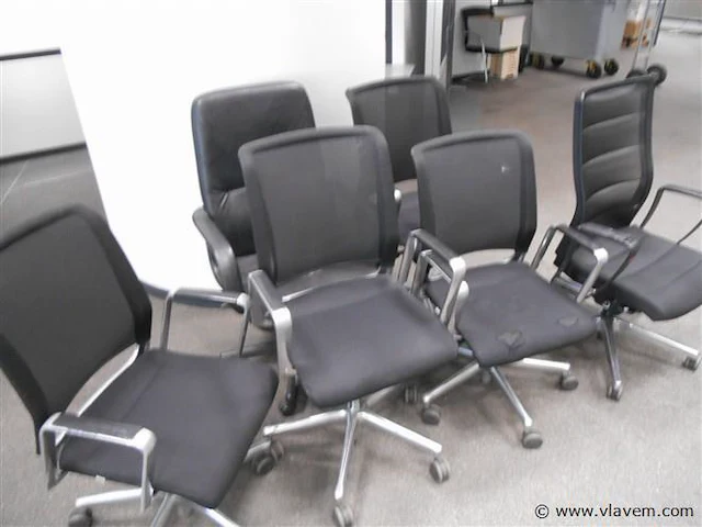 6 diverse bureelstoelen - afbeelding 1 van  1