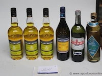 6 diverse flessen sterke drank wo chartreuse - afbeelding 1 van  3