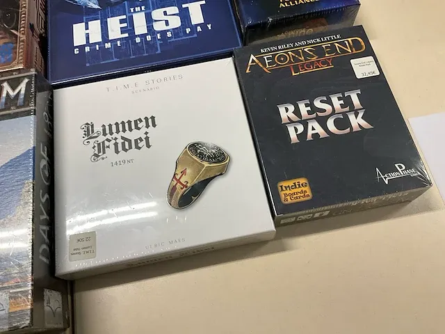 6 diverse gezelschapspellen liv mission, time stories, actionphase games - afbeelding 4 van  7