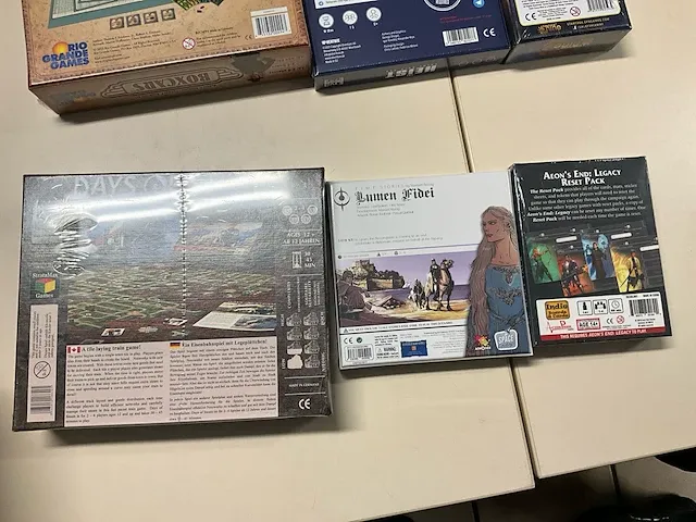 6 diverse gezelschapspellen liv mission, time stories, actionphase games - afbeelding 7 van  7