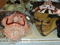 6 diverse halloween maskers - afbeelding 2 van  5