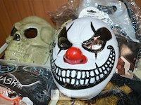 6 diverse halloween maskers - afbeelding 5 van  5