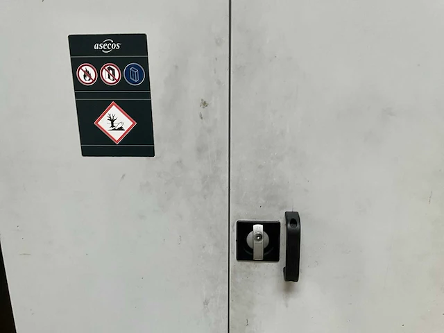 6 diverse lockerkasten en dossierkasten - afbeelding 15 van  16