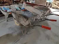 6 diverse metalen kruiwagens - afbeelding 3 van  4