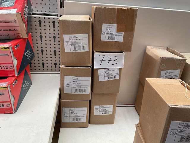 6 dozen moeren en ringen m 16 - afbeelding 1 van  4