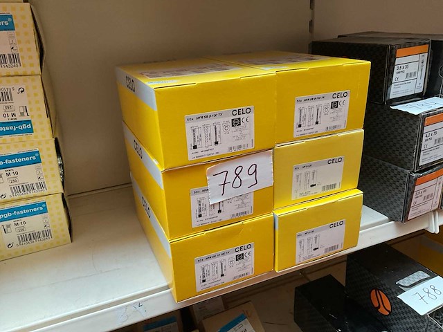 6 dozen slagpluggen - afbeelding 1 van  3