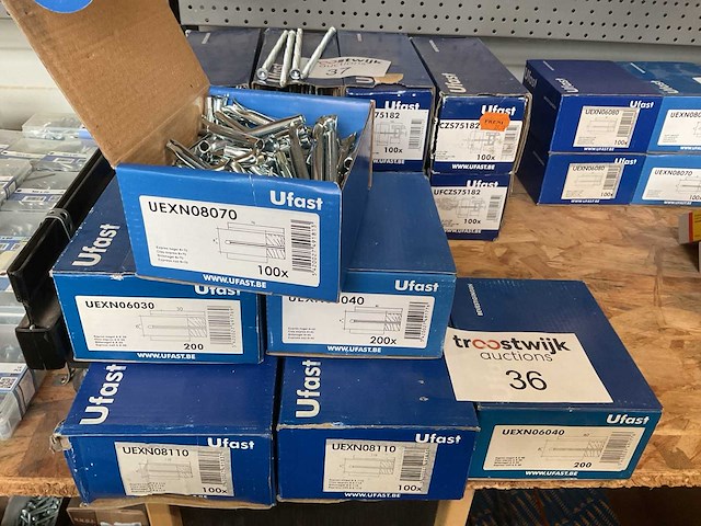 6 dozen stalen slagpluggen - afbeelding 1 van  6