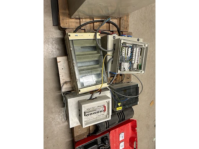 6 electriciteitskasten - afbeelding 1 van  6