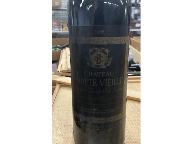 6 flessen château trotte vieille st emilion, 1985 - afbeelding 1 van  2