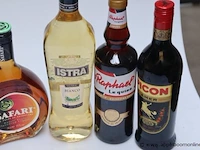 6 flessen sterke drank - afbeelding 3 van  3