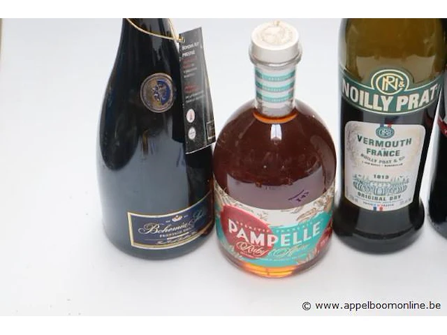 6 flessen sterke drank - afbeelding 2 van  3