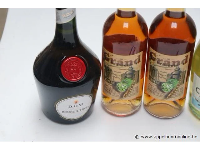 6 flessen sterke drank - afbeelding 2 van  3