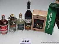 6 flessen sterke drank - afbeelding 1 van  3