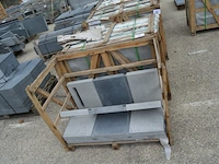 6 granieten platen met gleuf, afm. 96x40x5, 6 granieten platen met gat albo deurtje, afm. 96x40x5, 12 granieten platen zijkant brievenbus, afm. 96x30x5 - afbeelding 3 van  6