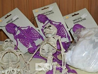 6 halloween geraamte en 1 spook - afbeelding 3 van  4