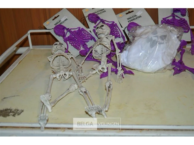 6 halloween geraamte en 1 spook - afbeelding 4 van  4