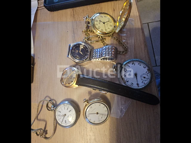 6 horloges - afbeelding 1 van  2