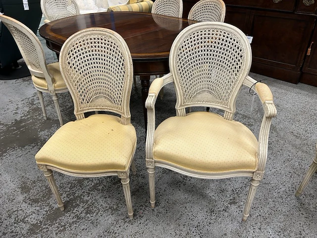 6 houten antieke stoelen - afbeelding 1 van  6