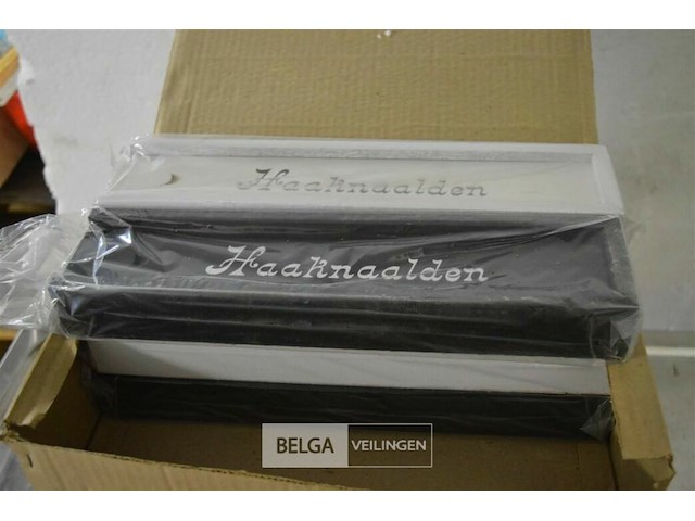 ±6 houten doosjes voor haaknaalden - afbeelding 2 van  3