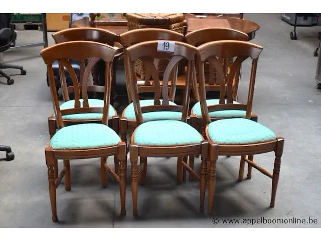 6 houten stoelen, groene stof bekleed - afbeelding 1 van  2