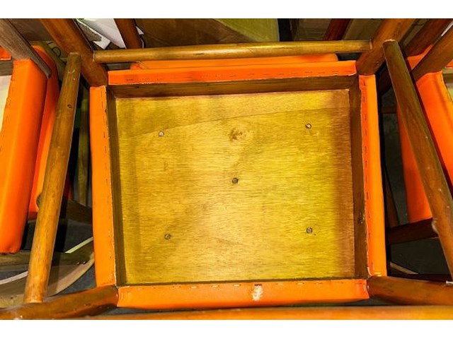 6 houten stoelen - afbeelding 4 van  6